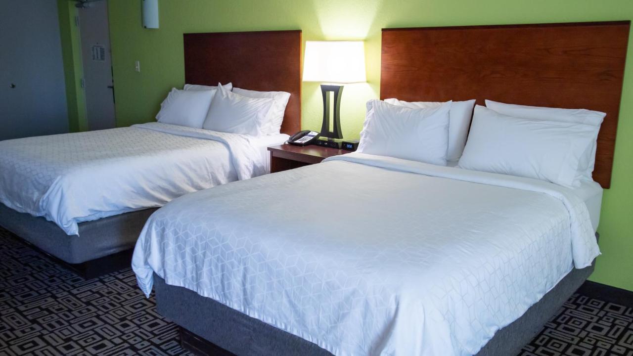 Holiday Inn Express Hickory - Hickory Mart By Ihg Exterior foto